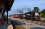 High short hood leading intermodal by the depot